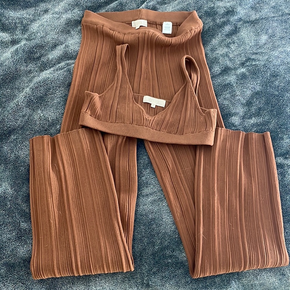 Meshki SET 2-piece Pants Set Size Medium Rust/Brown